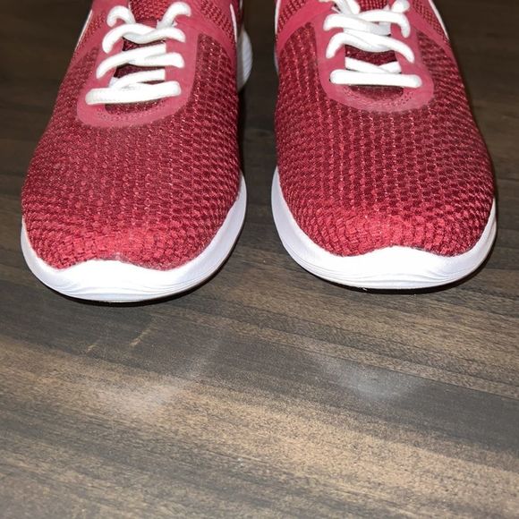 NIKE Revolution 4 Womens 9.5 EUC Burgundy NIKE Womens size - Picture 9 of 9